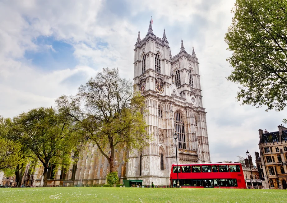 The 7 Best Things to Do in London, Visit Westminster Abbey